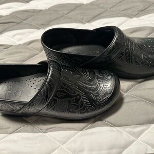 Black Embossed Clogs